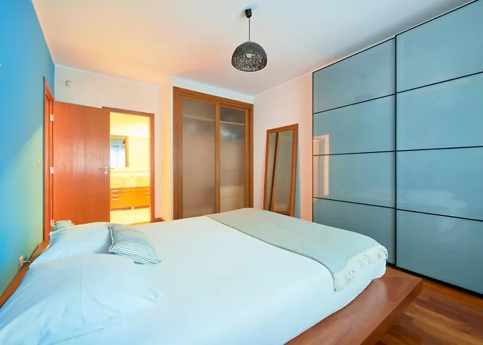 Sunny At Beach, By Timecooler 아파트 카르카벨로스